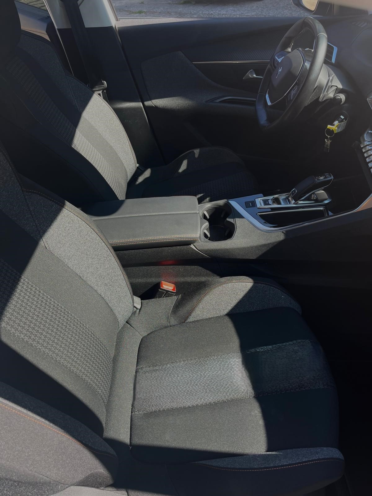 Peugeot 5008 1.5 HDI Active