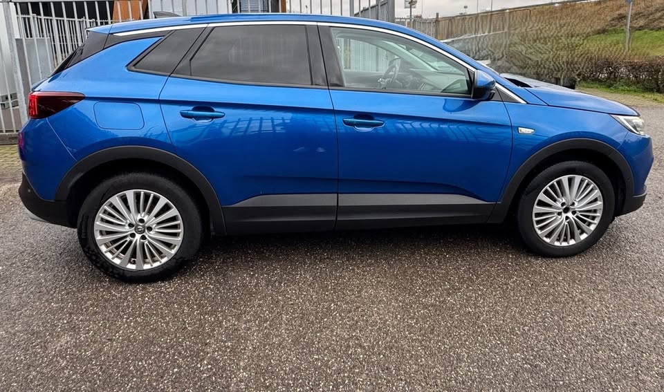 Opel Grandland 1.2 Business Executive