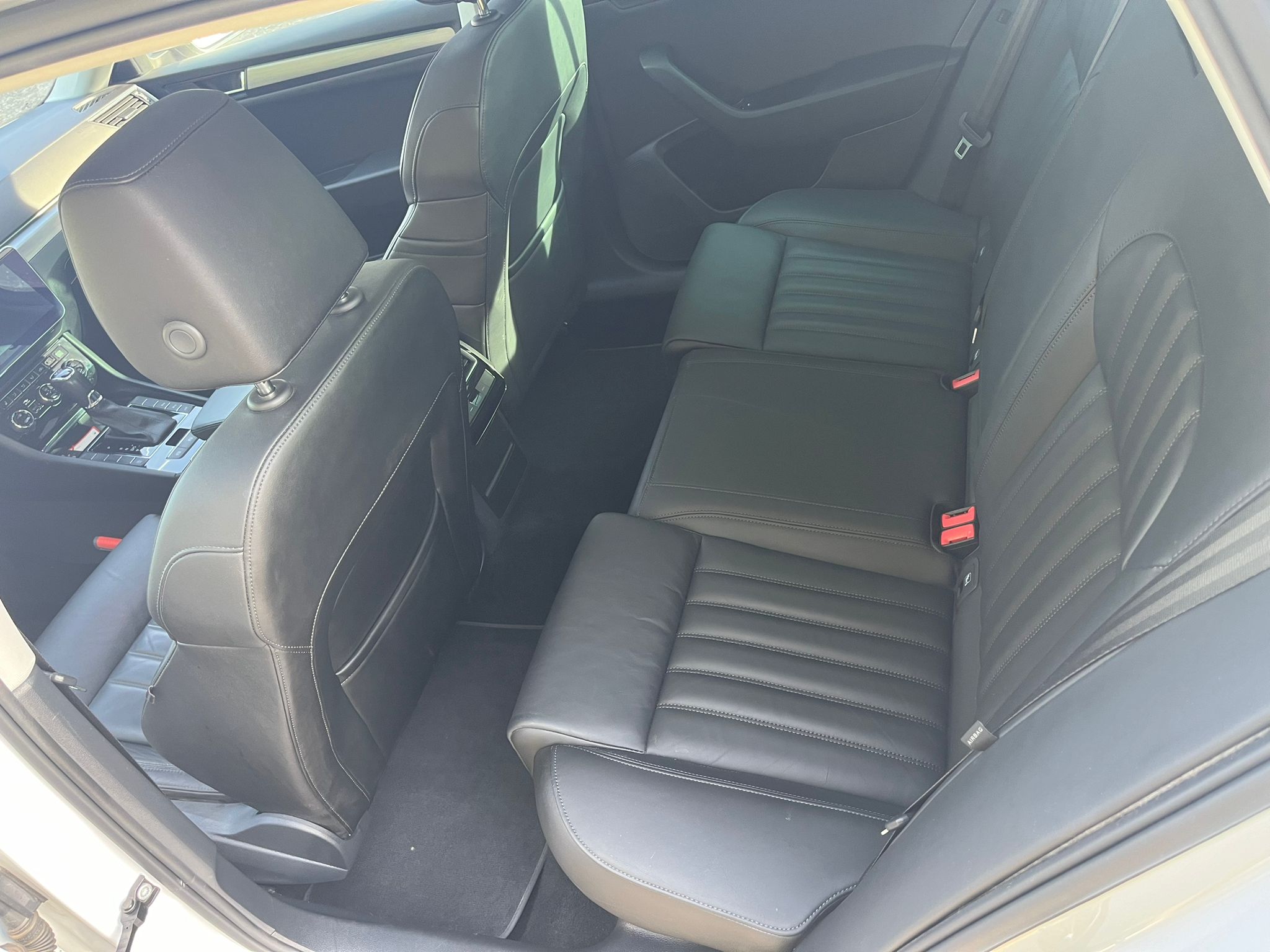 Škoda Superb Kombi 2.0 TDI DSG