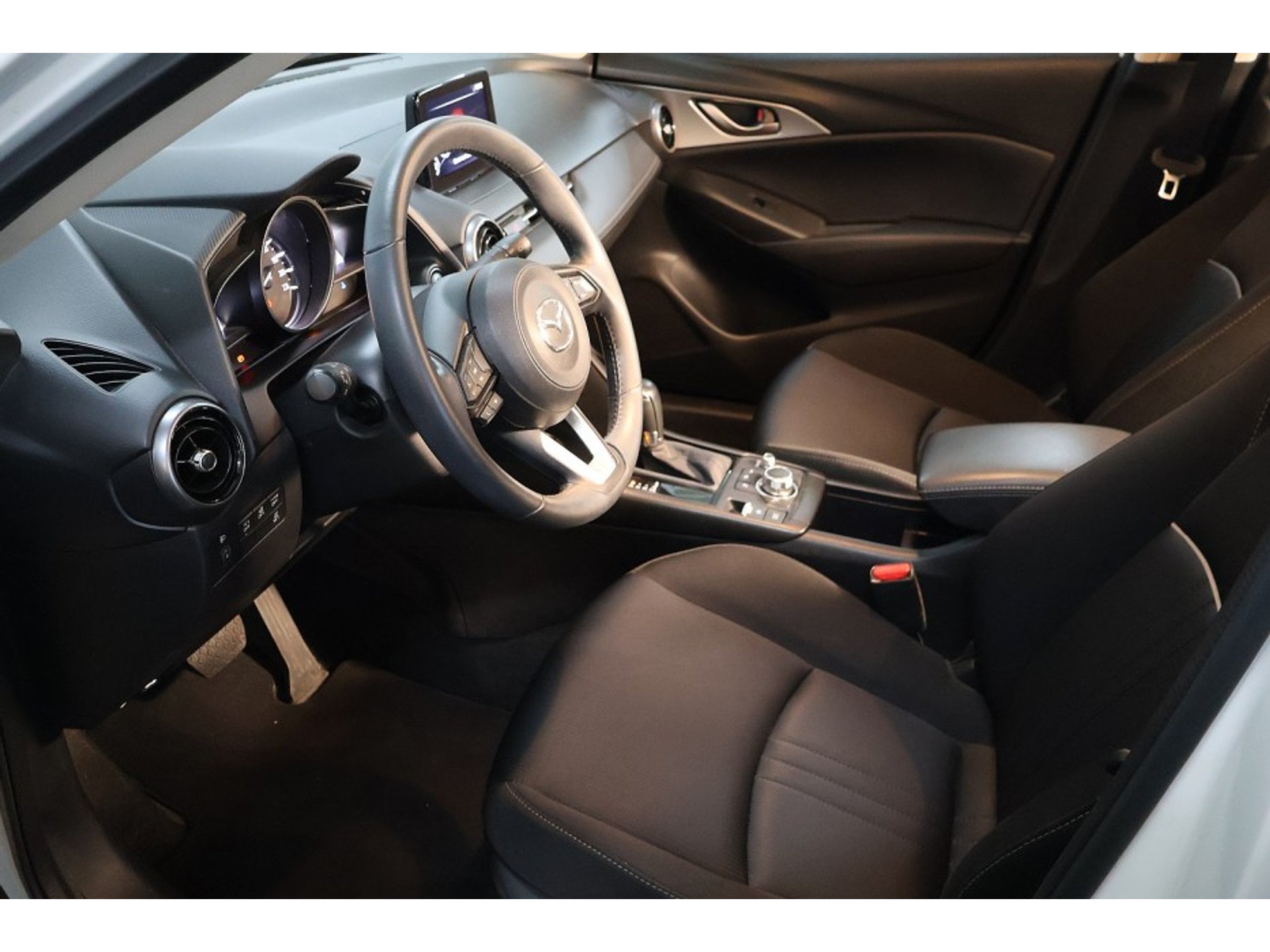 Mazda cx-3 1.8 Skyactiv