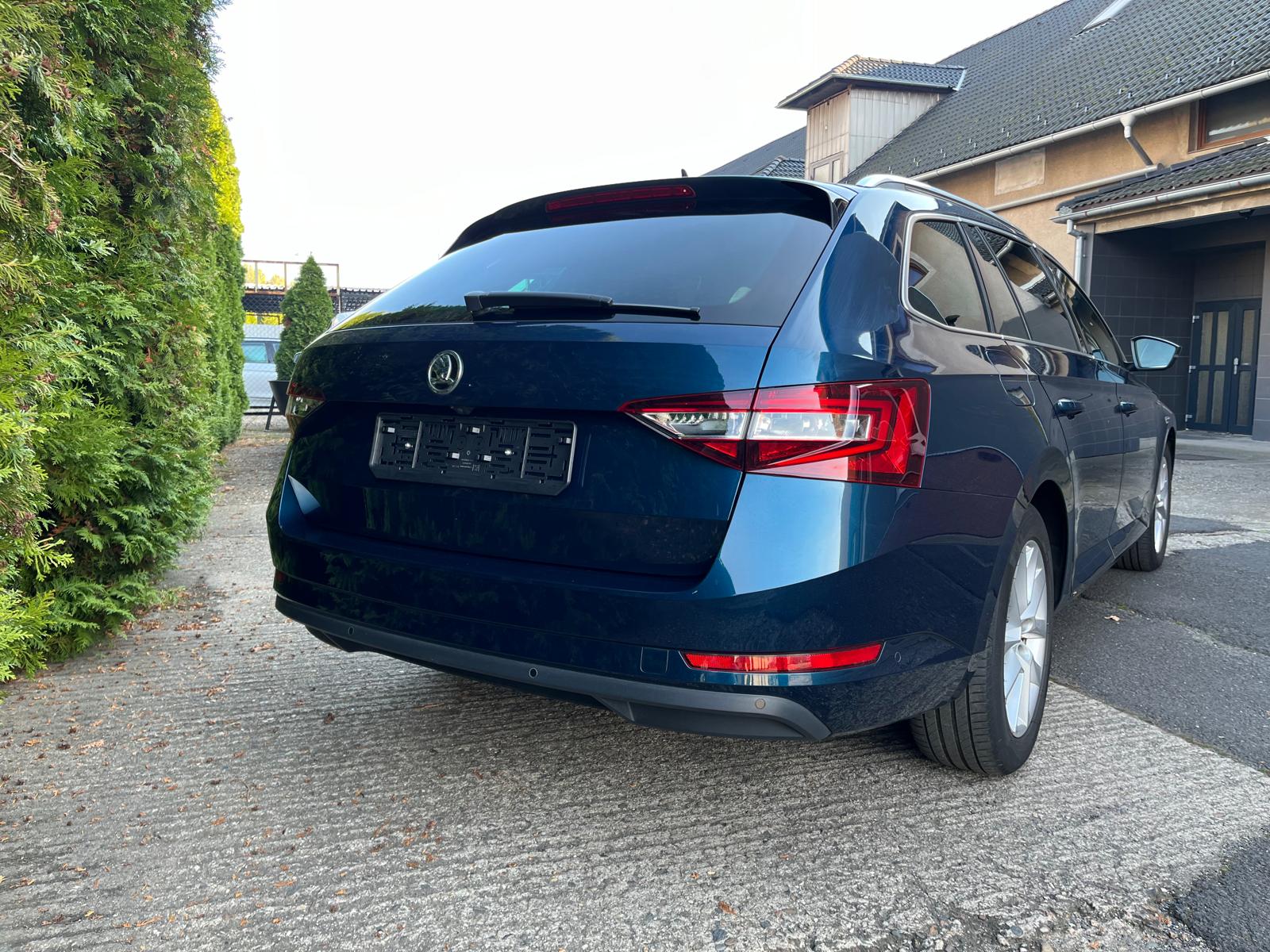 Škoda Superb kombi 2.0 TDI
