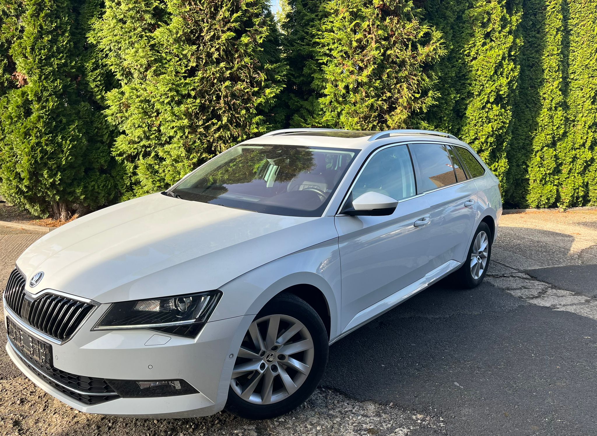 Škoda Superb Kombi 2.0 TDI DSG