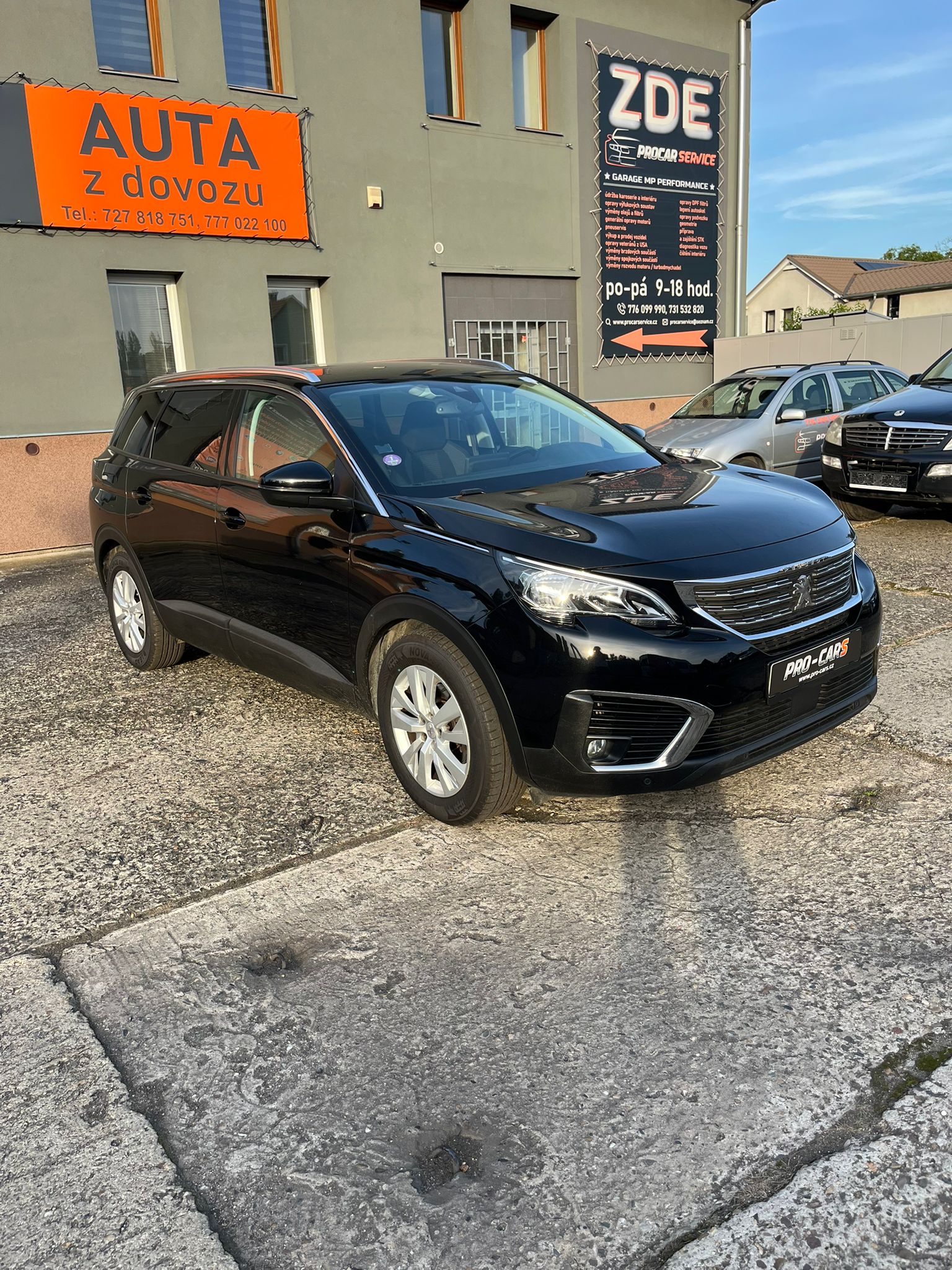 Peugeot 5008 1.2 Active Business